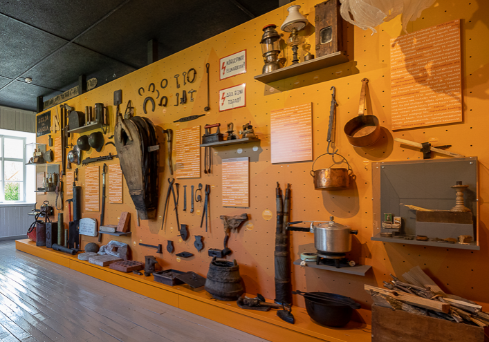 Kassari-muuseumimaja_Hiiumaa-muuseum_naitus (1)